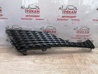 Решетка радиатора правая NISSAN JUKE
