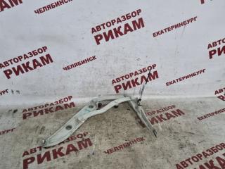 Запчасть петля багажника задняя правая BMW 3-Series