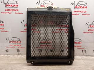 Накладка радиатора MAZDA CX-7 2010