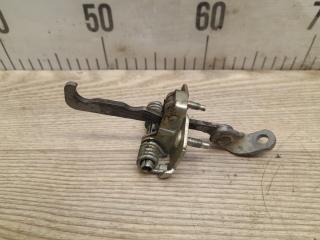 Запчасть ограничитель двери задний левый RENAULT SANDERO 2013