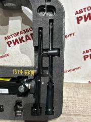 Домкрат AUDI A4 B8 8K2 CDNC