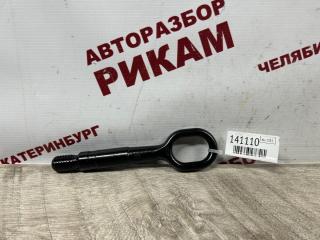 Буксировочный крюк VOLKSWAGEN GOLF VII 2015