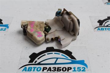 Запчасть замок двери задний правый Nissan Primera 2002-2007