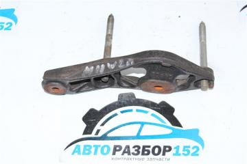 Запчасть кронштейн TOYOTA Prius 2005-2011
