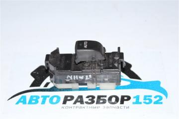 Запчасть кнопка стеклоподъекника задняя левая TOYOTA Prius 2005-2011