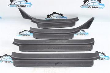 Накладки на пороги TOYOTA Avensis 2003-2008 контрактная Накладки на пороги TOYOTA Avensis 2003-2008