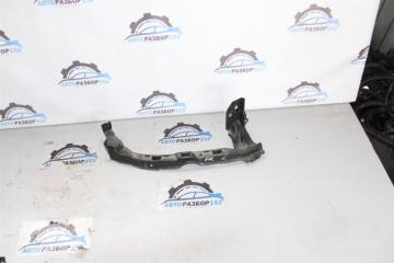 Запчасть крепление фары правое Subaru Impreza