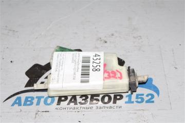 Запчасть замок лючка бензобака Infiniti M35