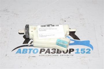 Запчасть замок лючка бензобака Infiniti M35