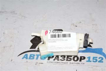 Запчасть замок лючка бензобака Infiniti M35