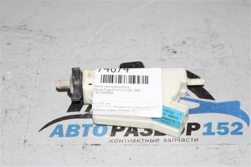 Запчасть замок лючка бензобака Infiniti M35