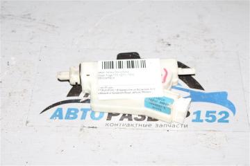 Запчасть замок лючка бензобака Infiniti M35