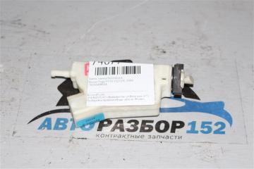 Запчасть замок лючка бензобака Infiniti M35