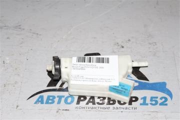 Запчасть замок лючка бензобака Infiniti M35