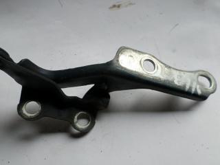 Петля капота передняя правая TOYOTA COROLLA