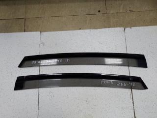 Ветровик задний правый TOYOTA PRIUS