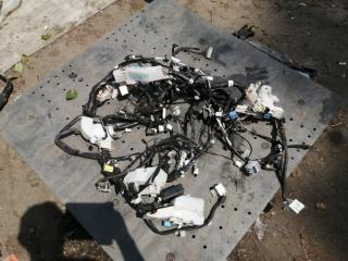 Коса под торпедо TOYOTA PRIUS ALPHA контрактная Коса под торпедо TOYOTA PRIUS ALPHA