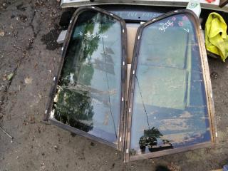 Запчасть стекло собачника правое VOLKSWAGEN PASSAT