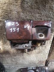 Пепельница TOYOTA CROWN контрактная Пепельница TOYOTA CROWN