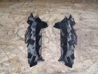 Крепление заднее левое TOYOTA HARRIER 2014