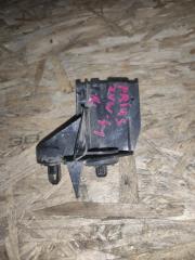 Крепление правое TOYOTA PRIUS