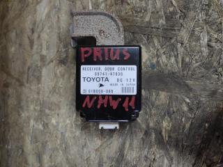 Блок управления дверьми TOYOTA PRIUS 2001