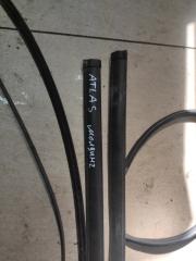 Молдинг лобового стекла NISSAN ATLAS 2017 контрактная Молдинг лобового стекла NISSAN ATLAS 2017