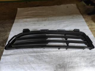 Заглушка бампера передняя правая TOYOTA CROWN