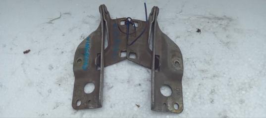 Петля капота передняя NISSAN WINGROAD