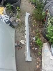 Порог правый TOYOTA PRIUS 2014