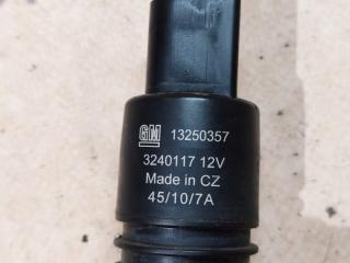 Моторчик стеклоомывателя Chevrolet Cruze J305 F16D4