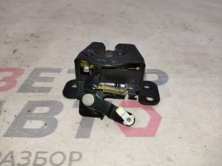 Запчасть замок стекла крышки багажника задний Hyundai Tucson 2004