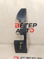 Запчасть воздуховод радиатора передний правый Kia Ceed 2011