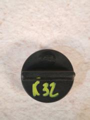 Запчасть крышка маслозаливной горловины Nissan Note 2010