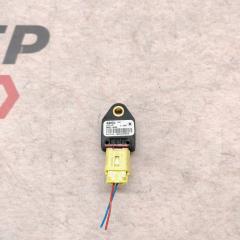 Фото запчасти датчик удара боковой Kia Ceed 2013 контрактная запчасть Запчасть датчик удара боковой Kia Ceed 2013