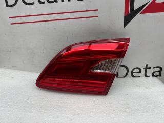 Фонарь внутренний правый Nissan Sentra 2015-2019