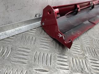 Накладка порога правая E5 2021-2024 1