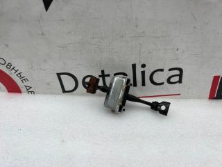 Фото запчасти ограничитель двери задний правый Cadillac CTS 2007-2014 Б/У запчасть Запчасть ограничитель двери задний правый Cadillac CTS 2007-2014