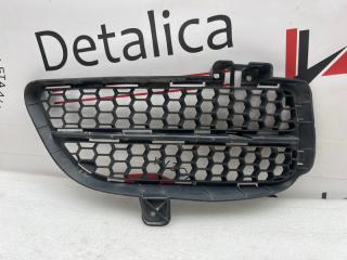 Запчасть решетка бампера передняя правая Volkswagen Touareg 2006-2010