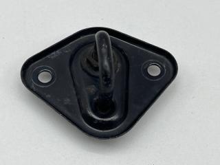 Фото запчасти скоба капота Mercedes-Benz E-Class 2013-2016 Б/У запчасть Запчасть скоба капота Mercedes-Benz E-Class 2013-2016