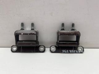 Запчасть петли крышки багажника Nissan Patrol 2010-2019