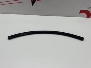 Запчасть уплотнитель капота Nissan Juke 2010-2019