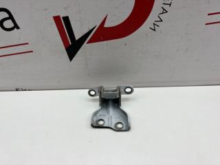 Фото запчасти петля двери передняя левая Jac J7 2020-2025 Б/У запчасть Запчасть петля двери передняя левая Jac J7 2020-2025