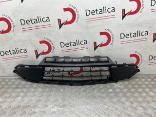 Запчасть решетка бампера Chevrolet Traverse 2017-2021