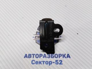 Запчасть кронштейн радиатора Nissan Qashqai 2008