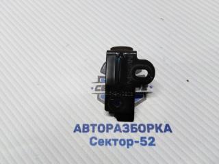 Запчасть кронштейн радиатора Nissan Qashqai 2008