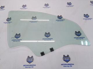 Стекло двери переднее правое Renault Sandero Stepway 2011