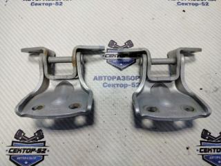 Петля двери задняя правая Hyundai Santa Fe 2003