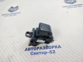 Запчасть кнопка стеклоподъемника Nissan Qashqai 2010