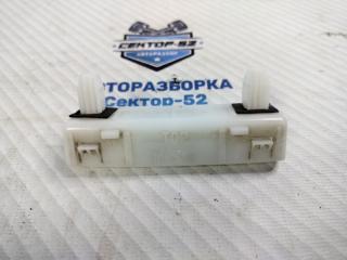 Запчасть кронштейн бампера задний Nissan Qashqai 2010